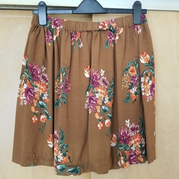 Fire Los Angeles Button Front Floral Print Skater Skirt - Picture 2 of 6